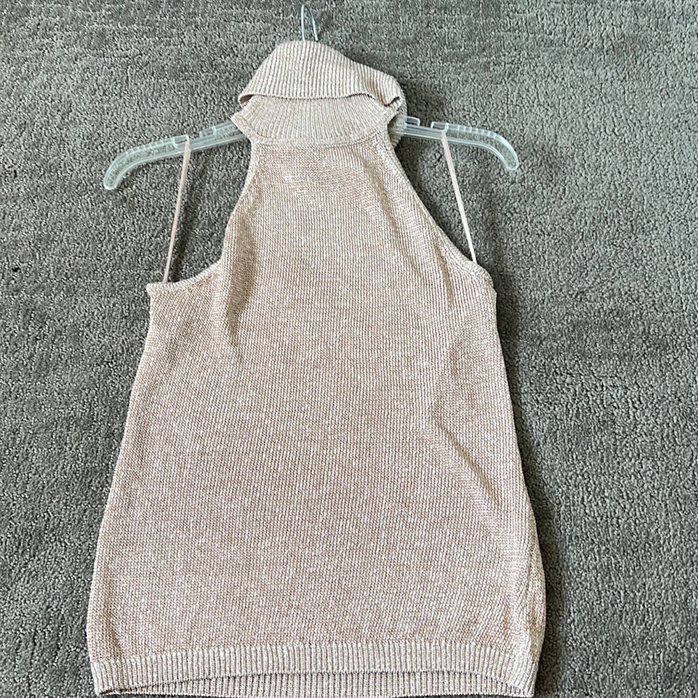Guess top